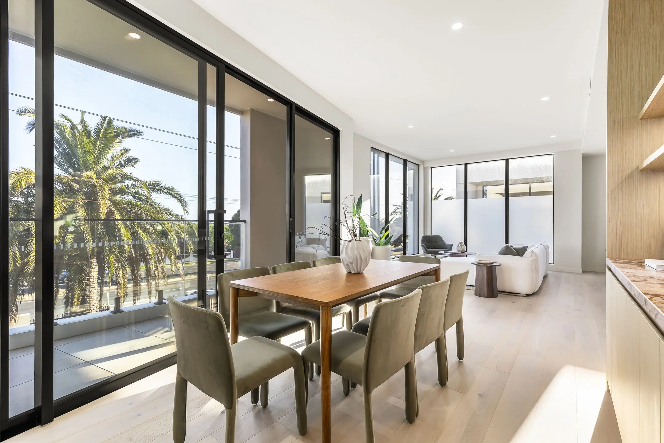Baie - Brighton, Victoria - Investment Property