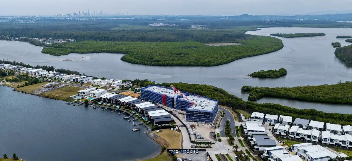 lakeside-apartments-aerial-01_compressed