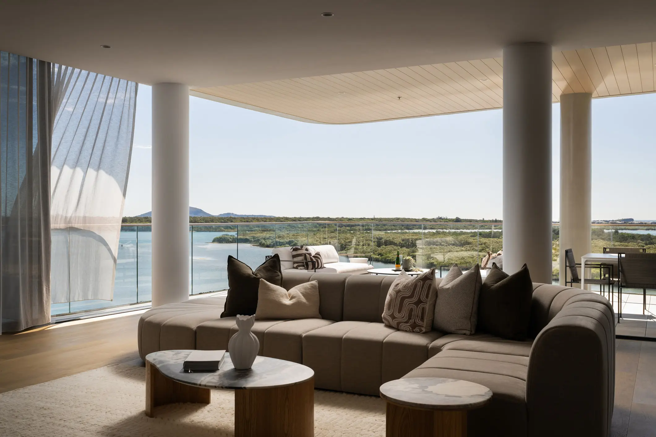 scn020925-801-lorient-penthouse-2